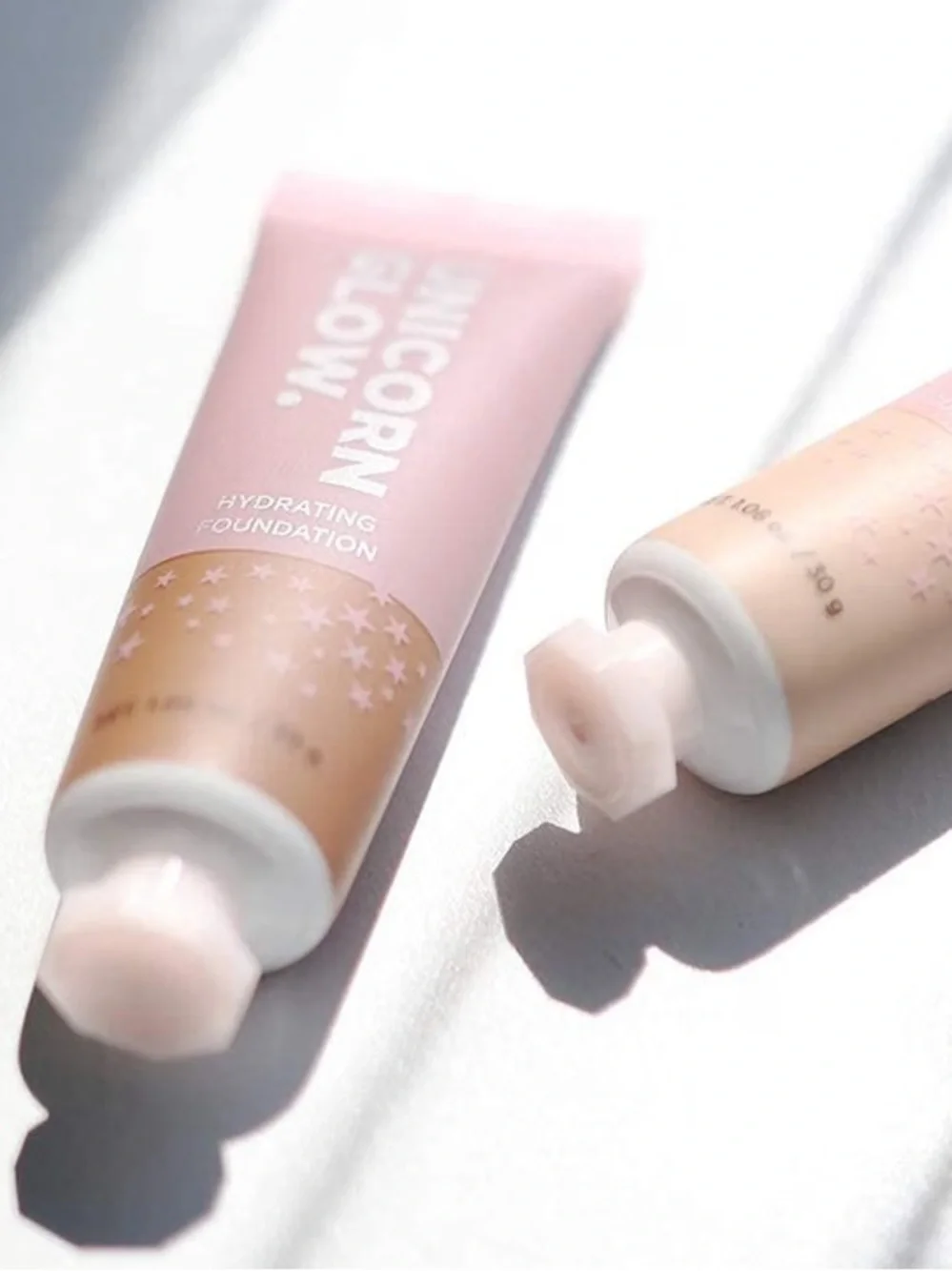 Unicorn glow hydrating foundation